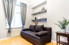Central studio apartment